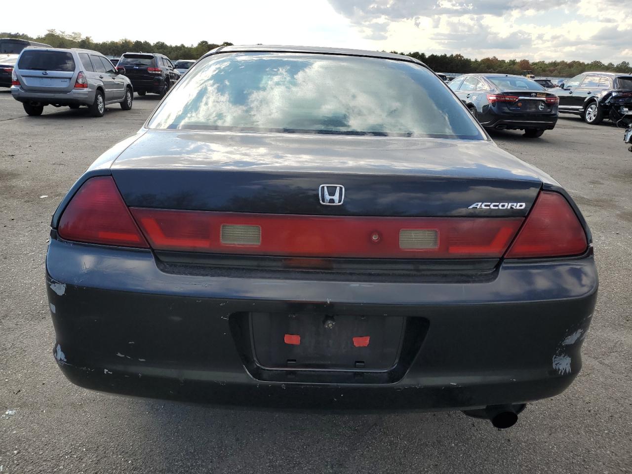 1999 Honda Accord Ex VIN: 1HGCG3154XA014462 Lot: 75298364