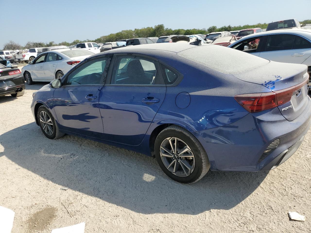 2024 Kia Forte - Image 2