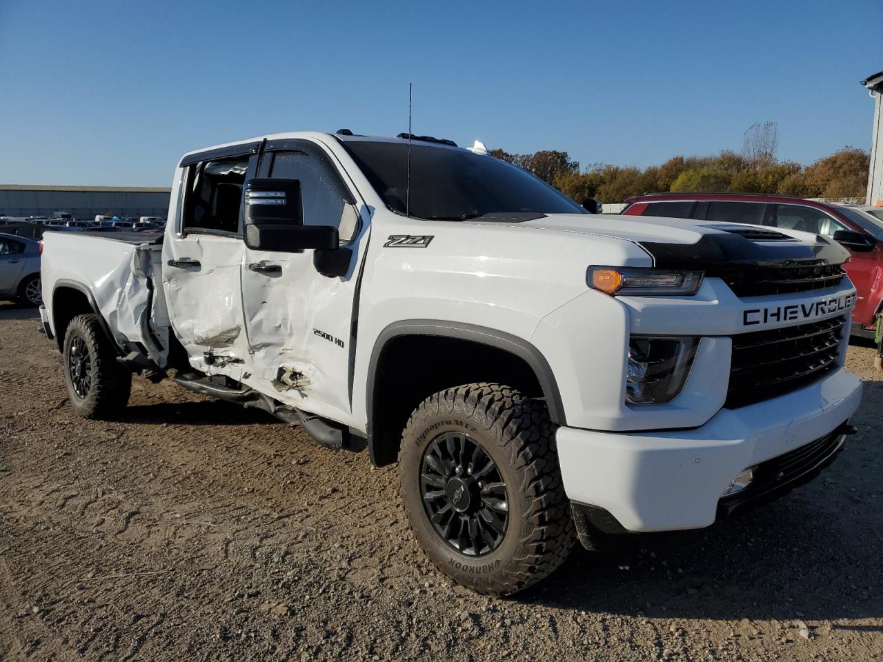 2022 Chevrolet Silverado - Image 4