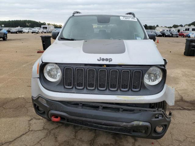  JEEP RENEGADE 2016 Серебристый