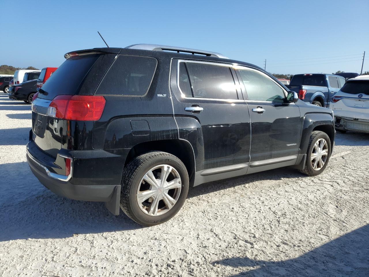 2017 GMC Terrain - Image 3