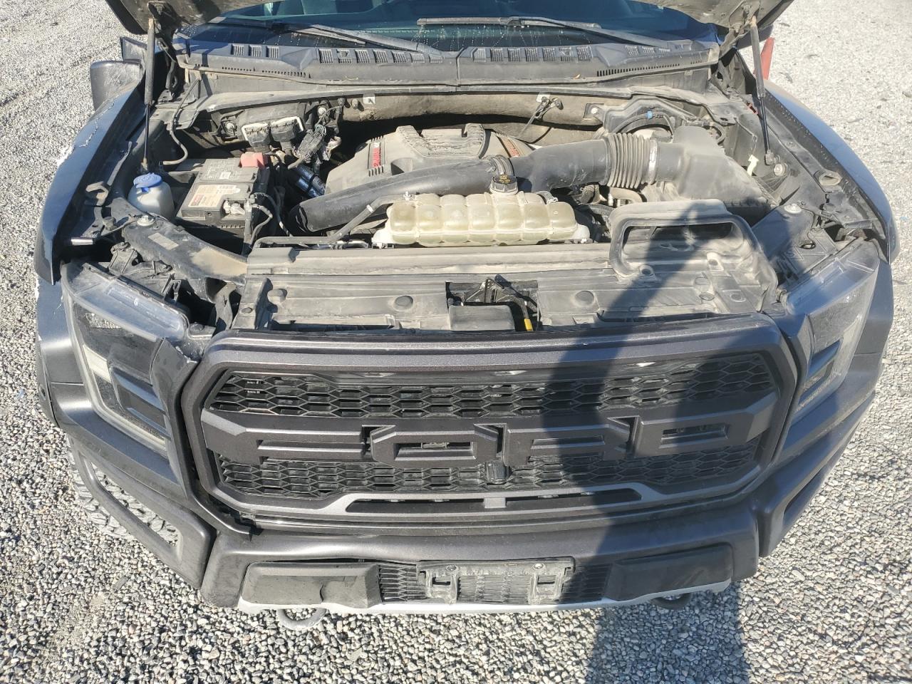 2019 Ford F-150 - Image 12