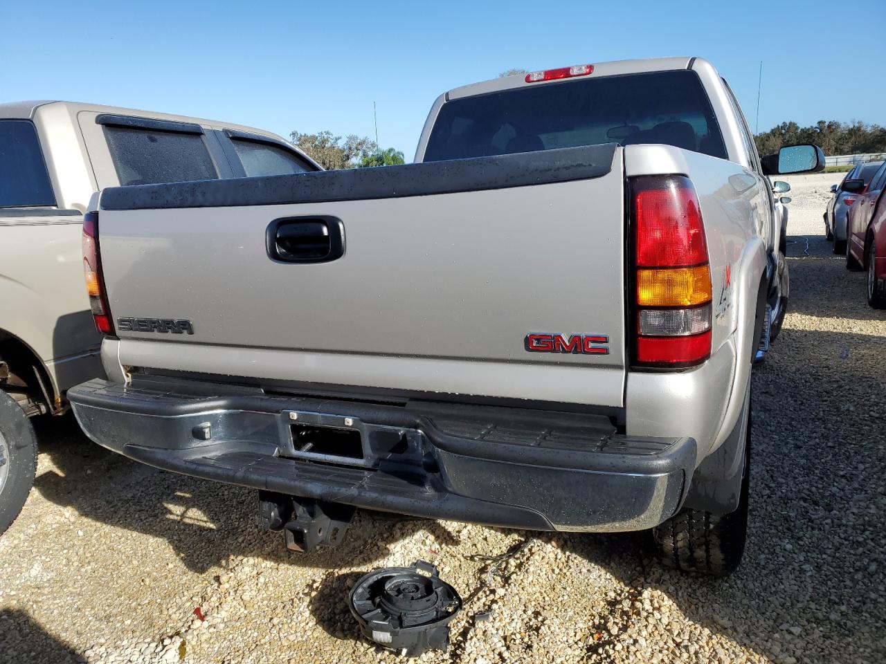 2005 GMC Sierra K2500 Heavy Duty VIN: 1GTHK29U75E100735 Lot: 73675194