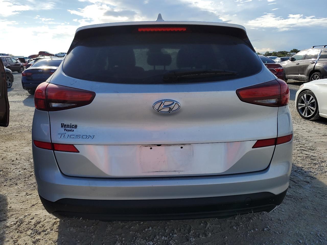 KM8J23A46KU892196 2019 Hyundai Tucson Se