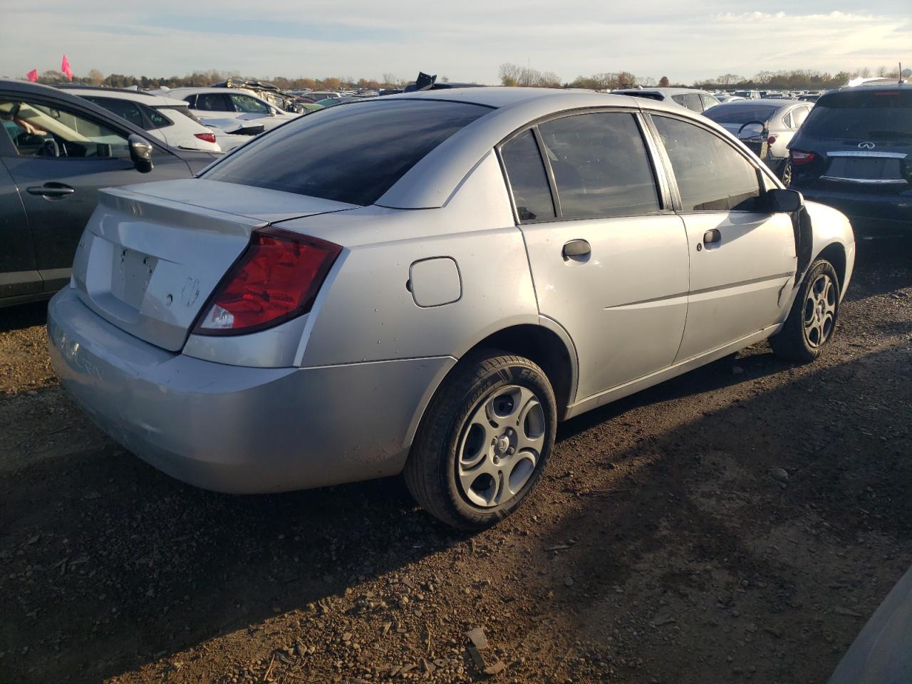 2004 Saturn ION - Image 3
