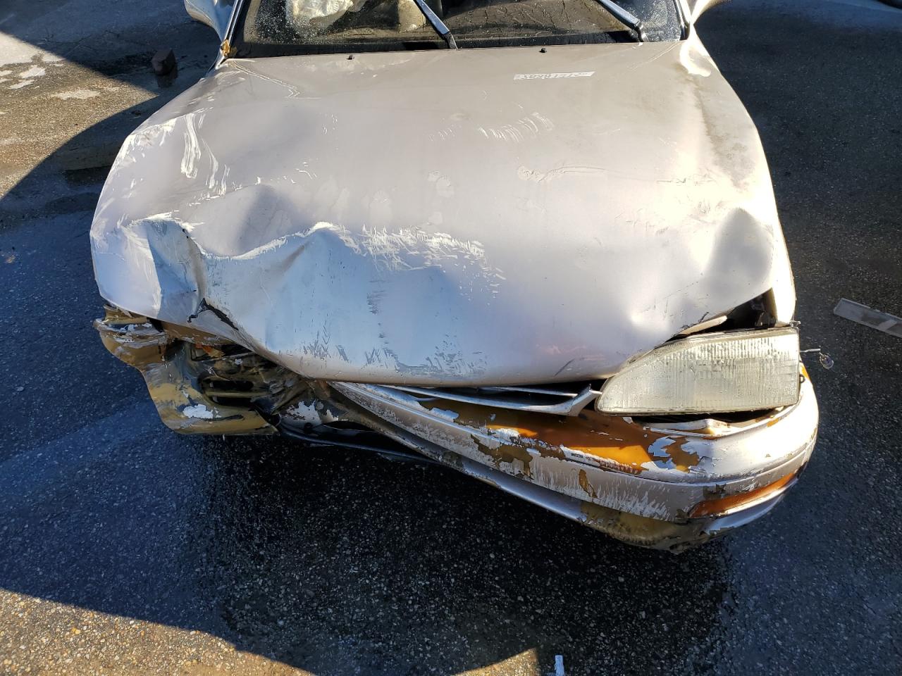 1995 Toyota Camry Le VIN: 4T1SK12E5SU579852 Lot: 47074865