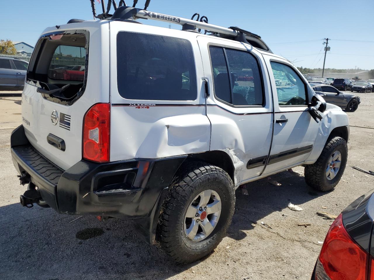 2011 Nissan XTerra - Image 3