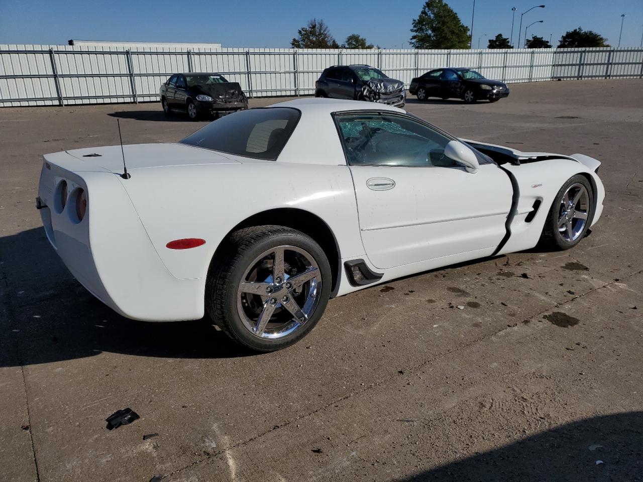 2000 Chevrolet Corvette - Image 3