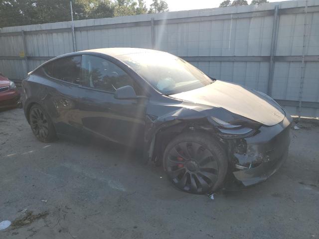 7SAYGDEF9RF041554 Tesla Model Y  4