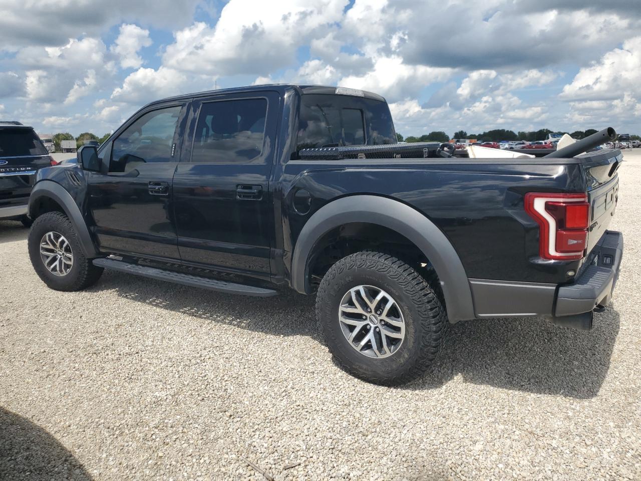 1FTFW1RG3HFB73924 2017 FORD F-150 - Image 2