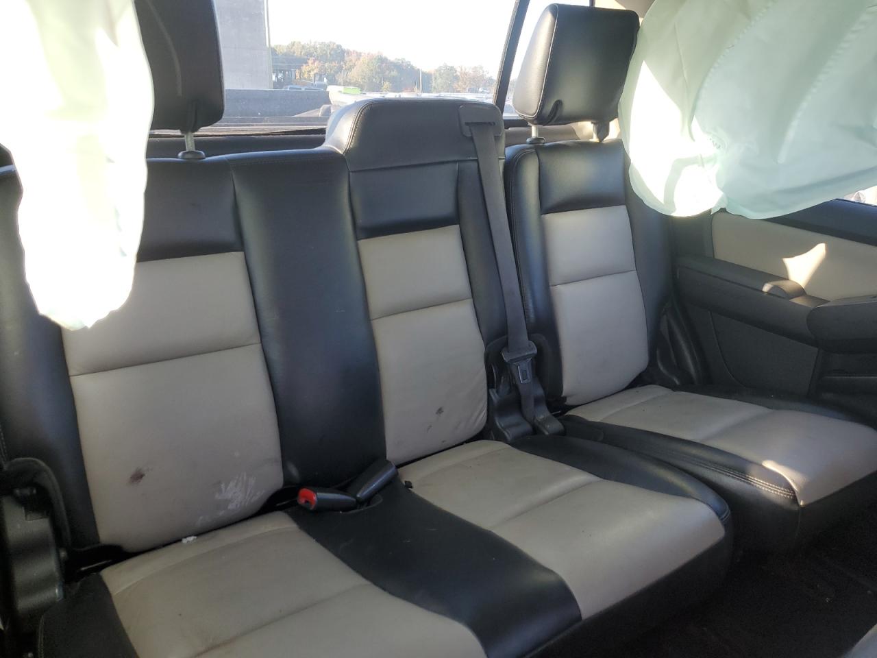 2008 Ford Explorer - Image 11
