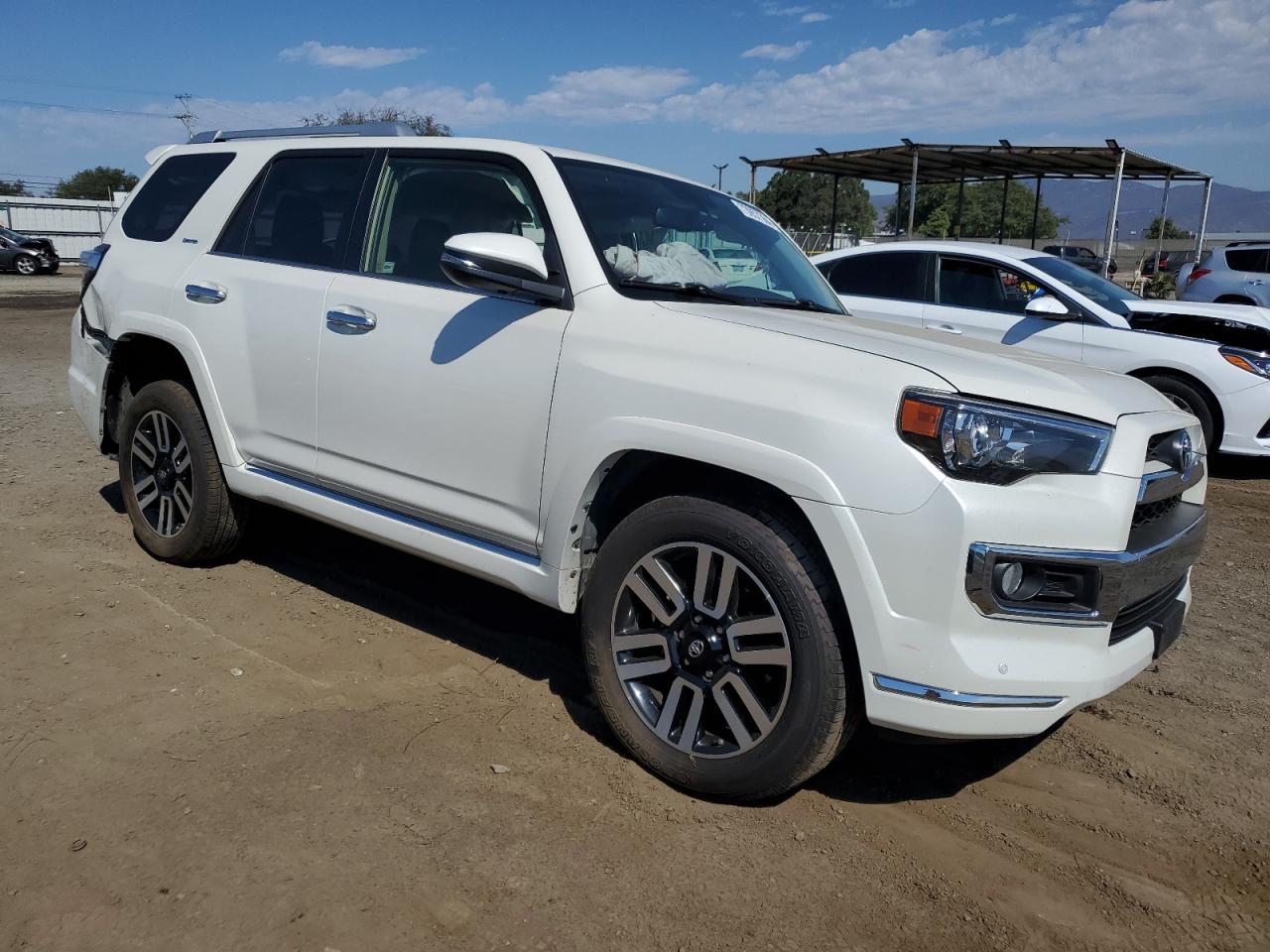 VIN JTEBU5JR7K5686482 2019 TOYOTA 4RUNNER no.4