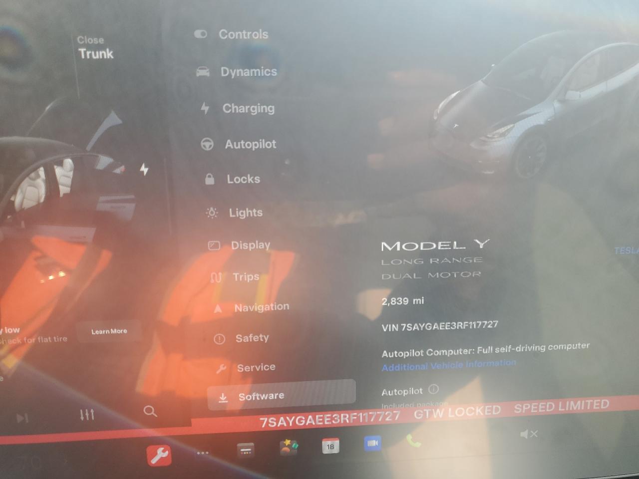 7SAYGAEE3RF117727 2024 Tesla Model Y