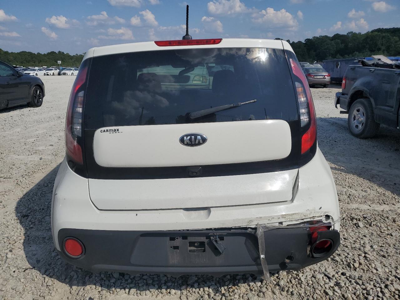 KNDJN2A26K7686864 2019 Kia Soul