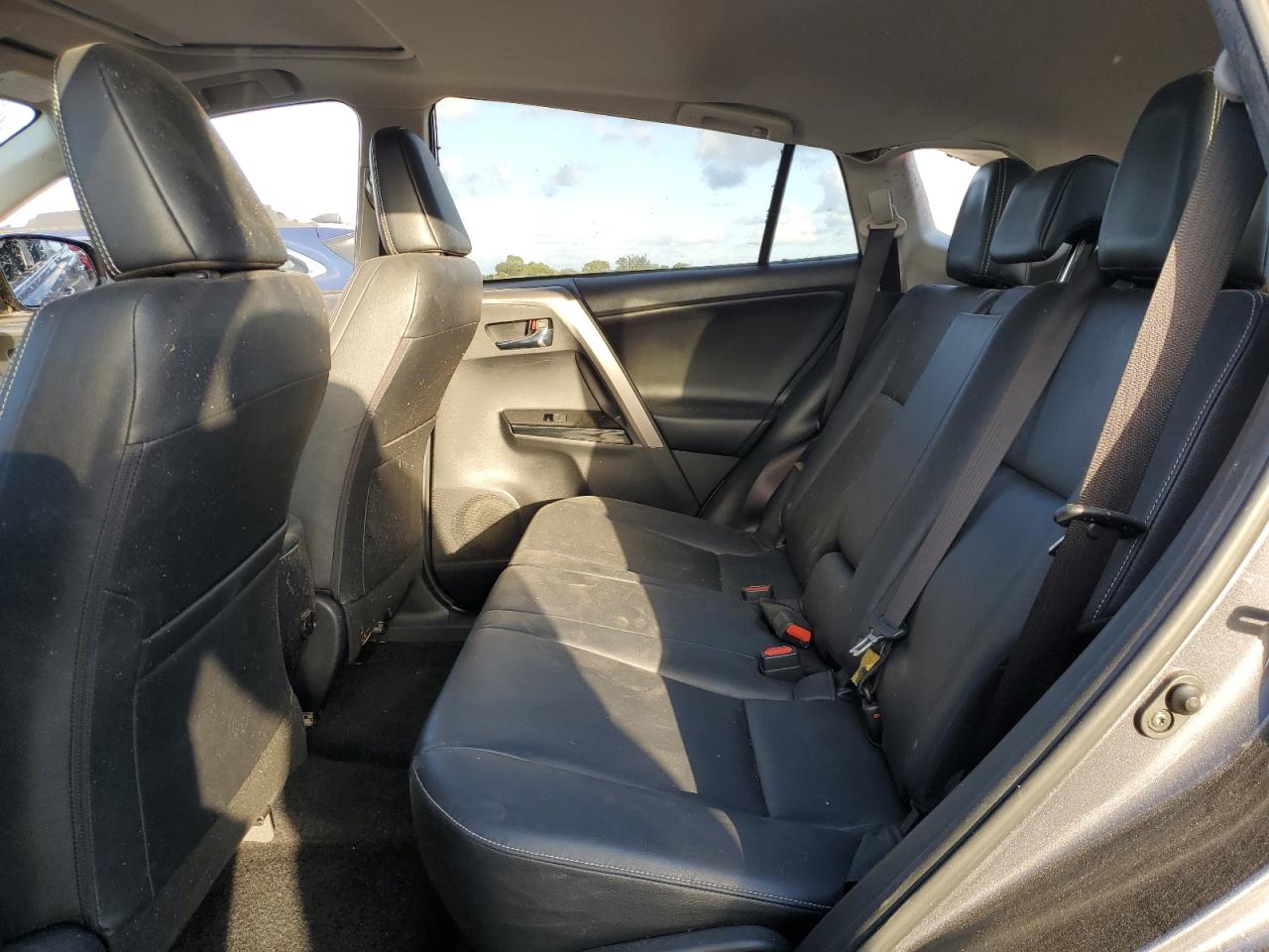 2018 Toyota RAV 4 - Image 10