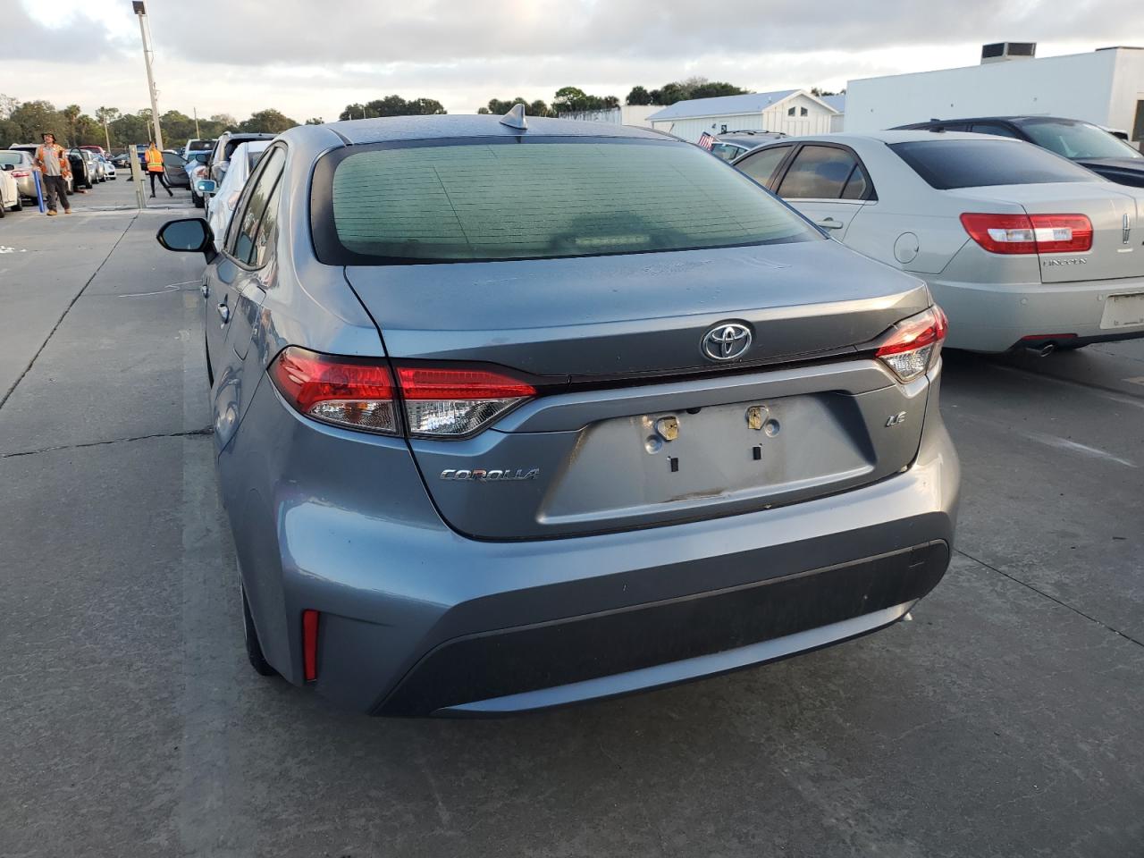 2020 Toyota Corolla Le VIN: JTDEPRAE7LJ083523 Lot: 75234904