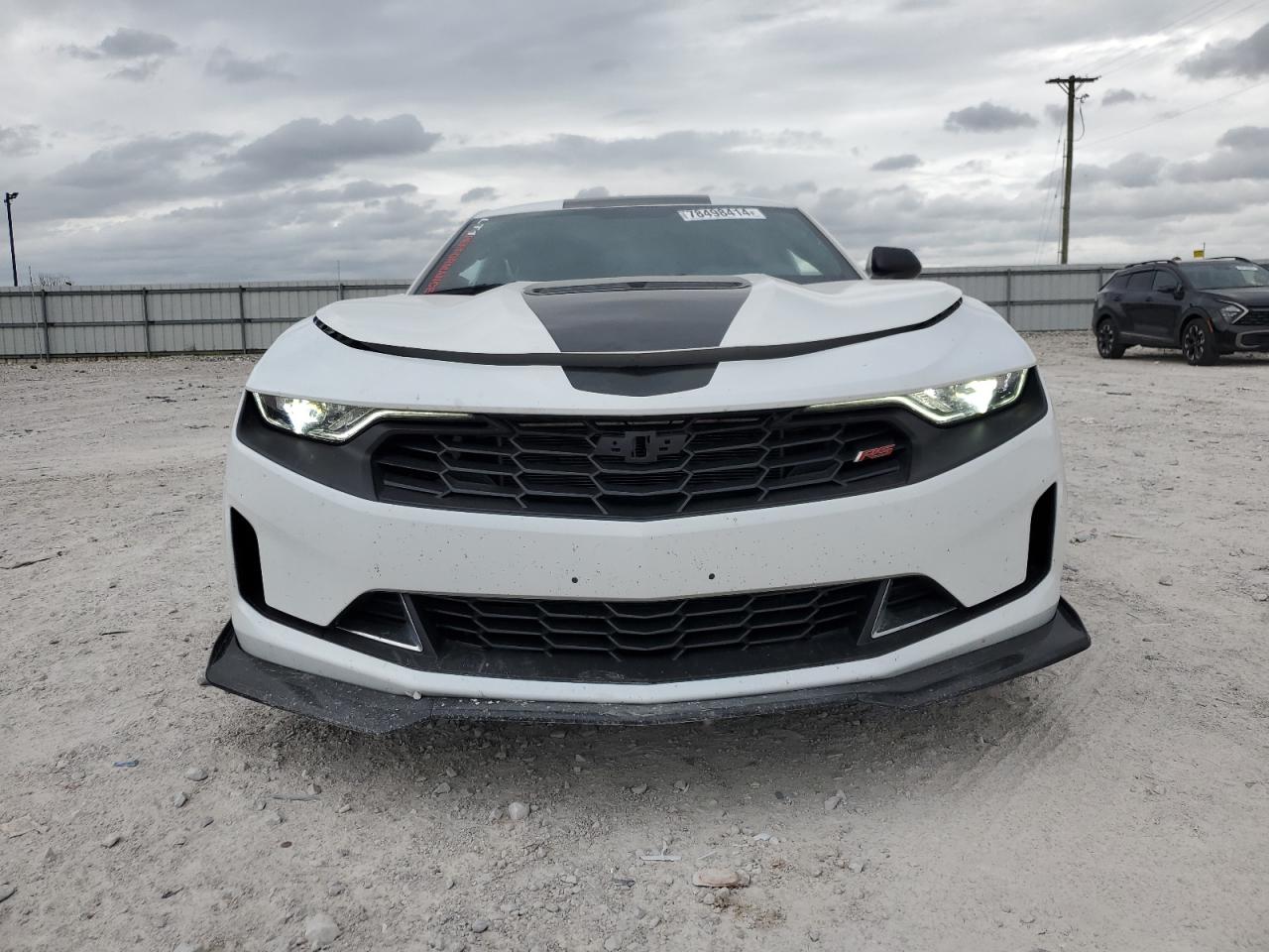 2022 Chevrolet Camaro - Image 5