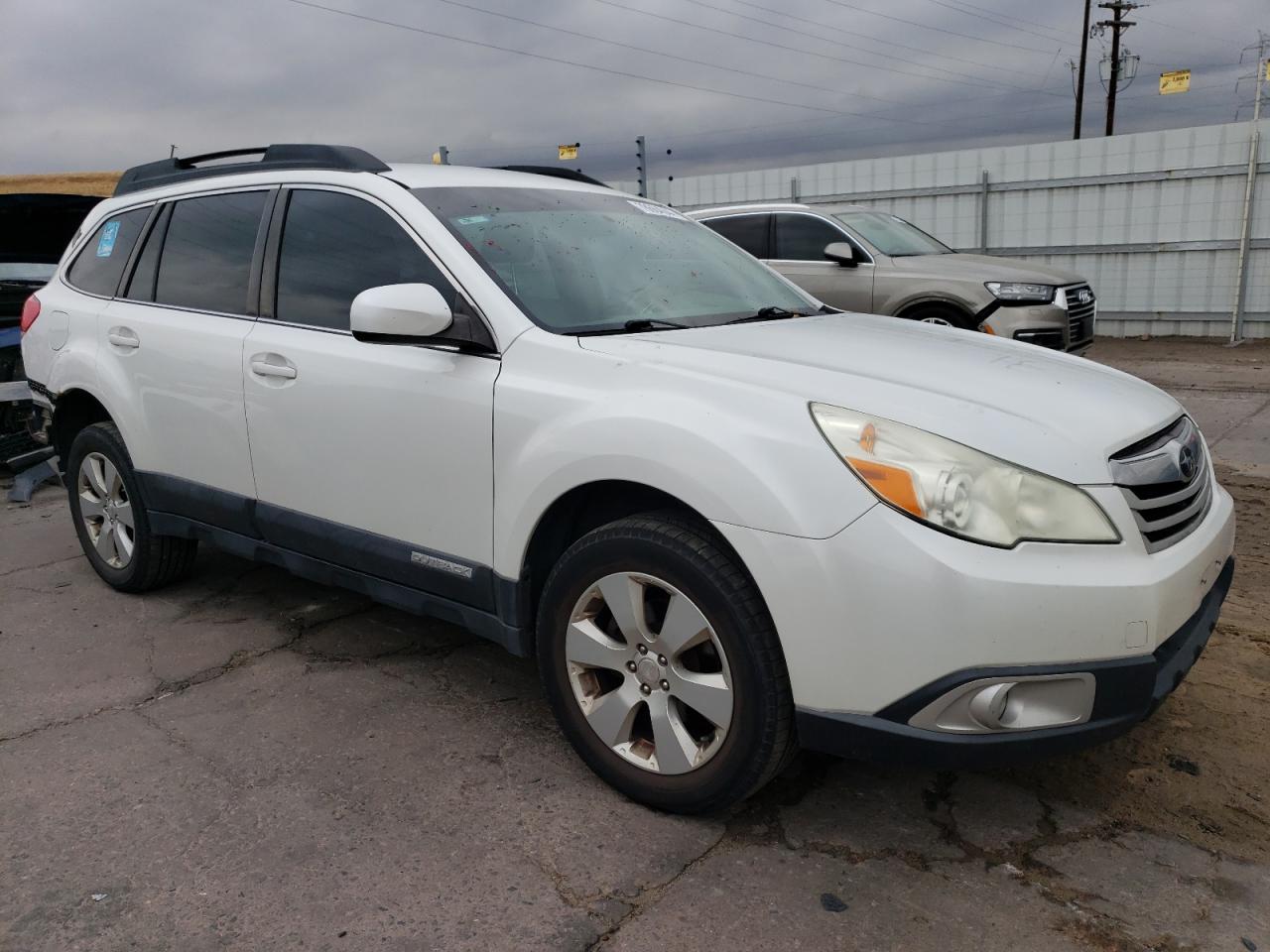 2010 Subaru Outback - Image 4