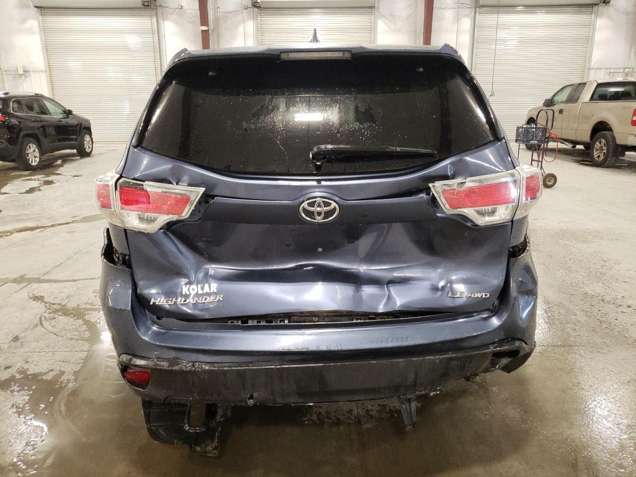 5TDBKRFH5FS167691 2015 Toyota Highlander Le