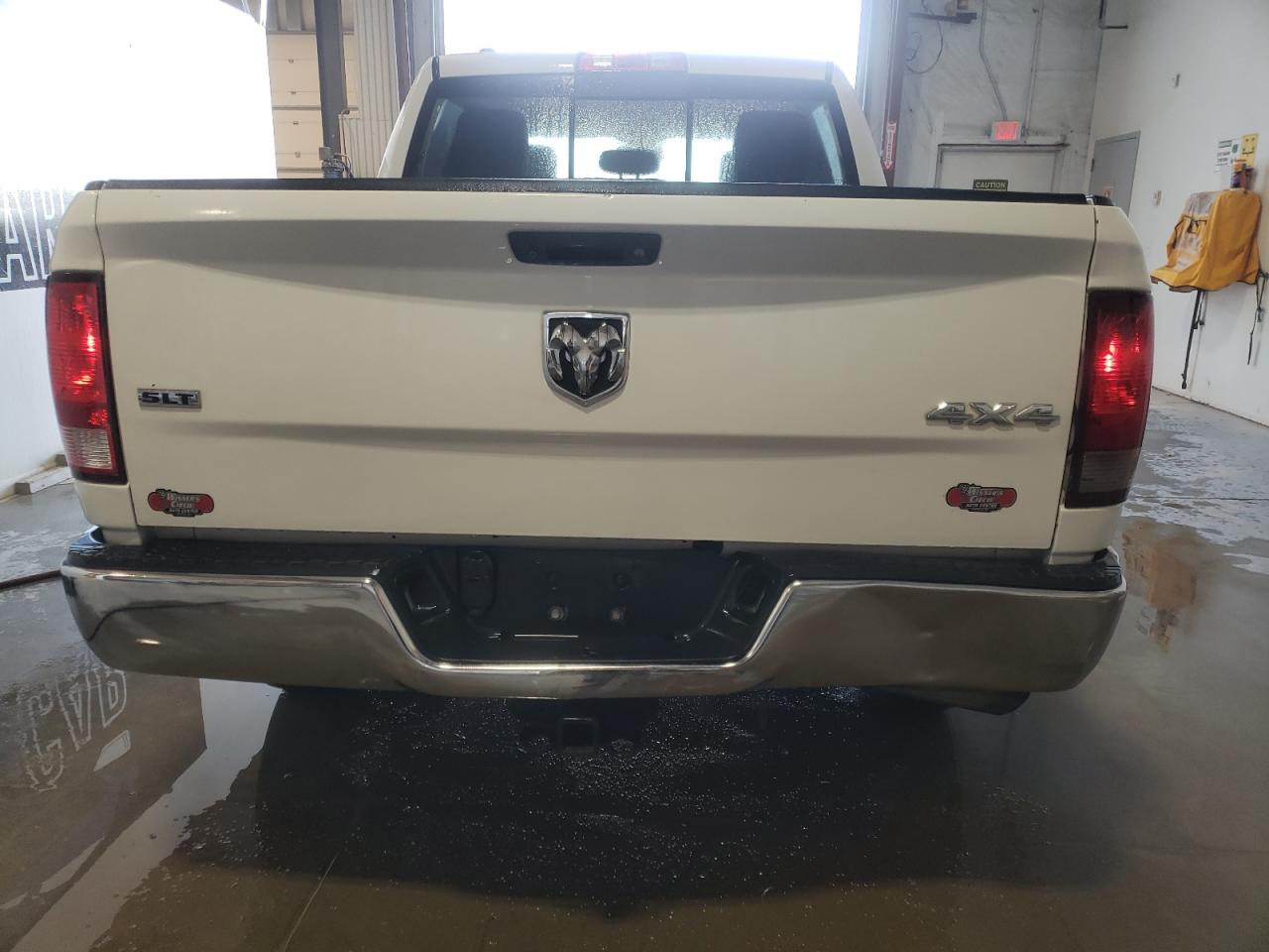 2016 RAM 1500 - Image 6