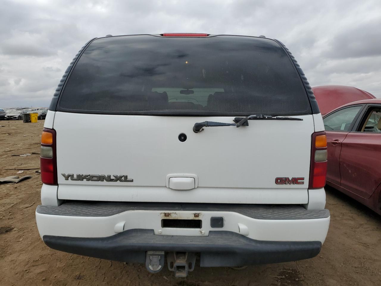 2002 GMC Yukon - Image 6