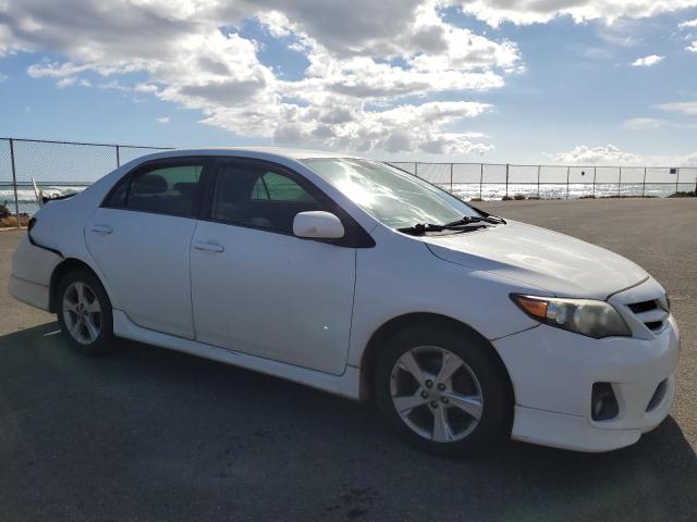  TOYOTA COROLLA 2013 Biały