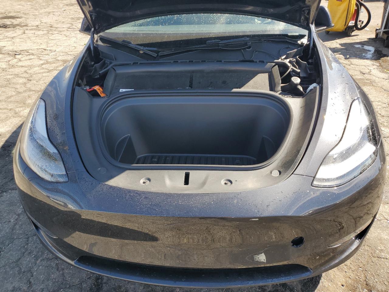 7SAYGDED5RF058902 2024 Tesla Model Y