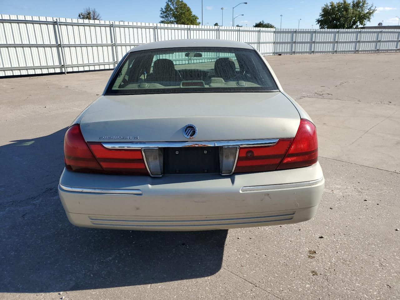 2003 Mercury Grand Marquis Gs VIN: 2MEFM74W93X680507 Lot: 76382474