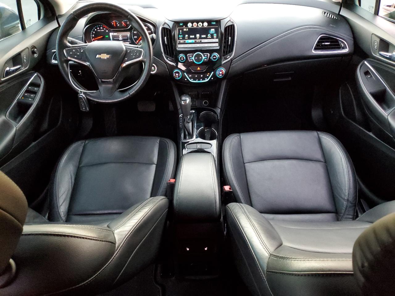 2017 Chevrolet Cruze - Image 8