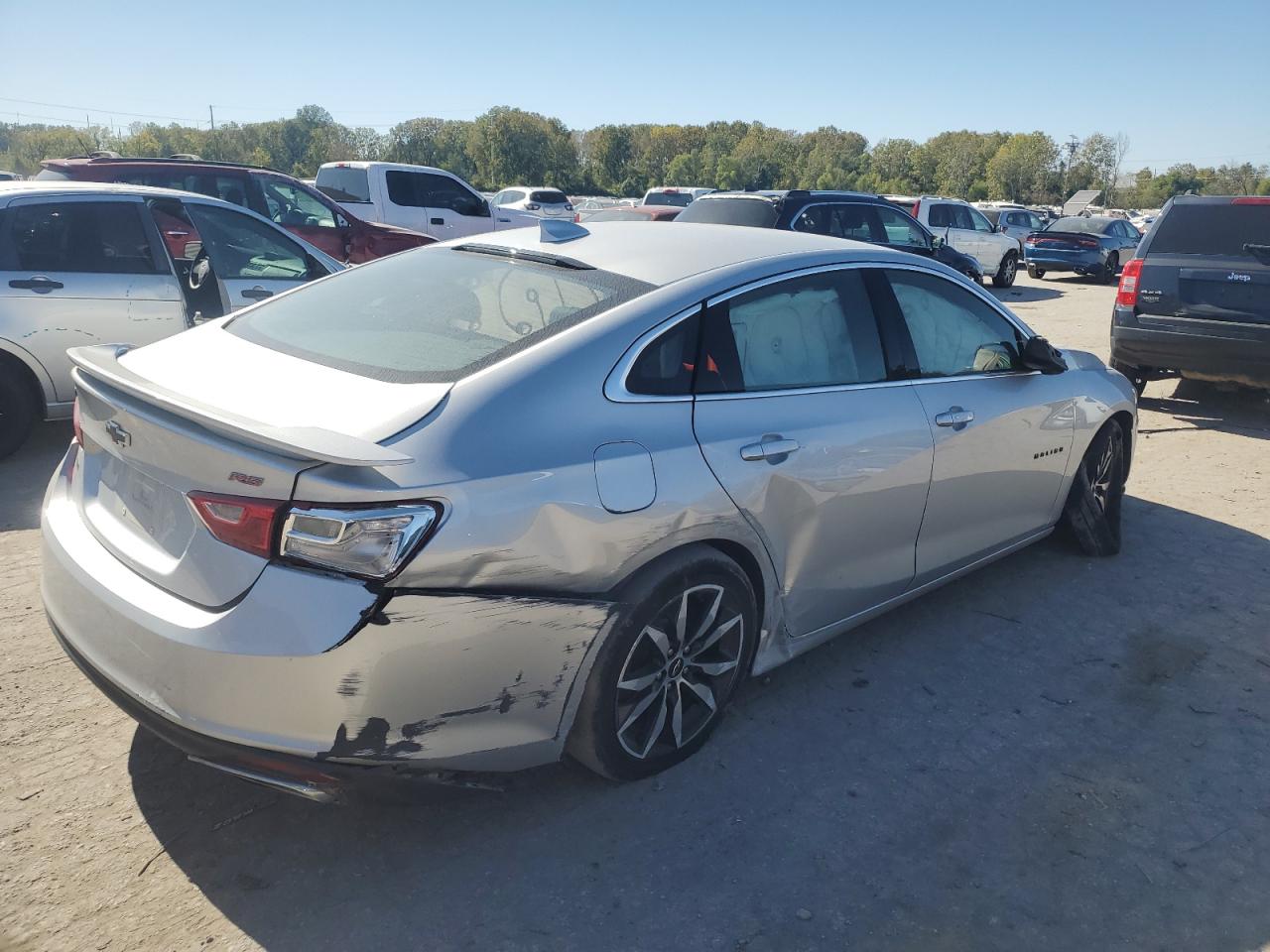 2021 Chevrolet Malibu - Image 3
