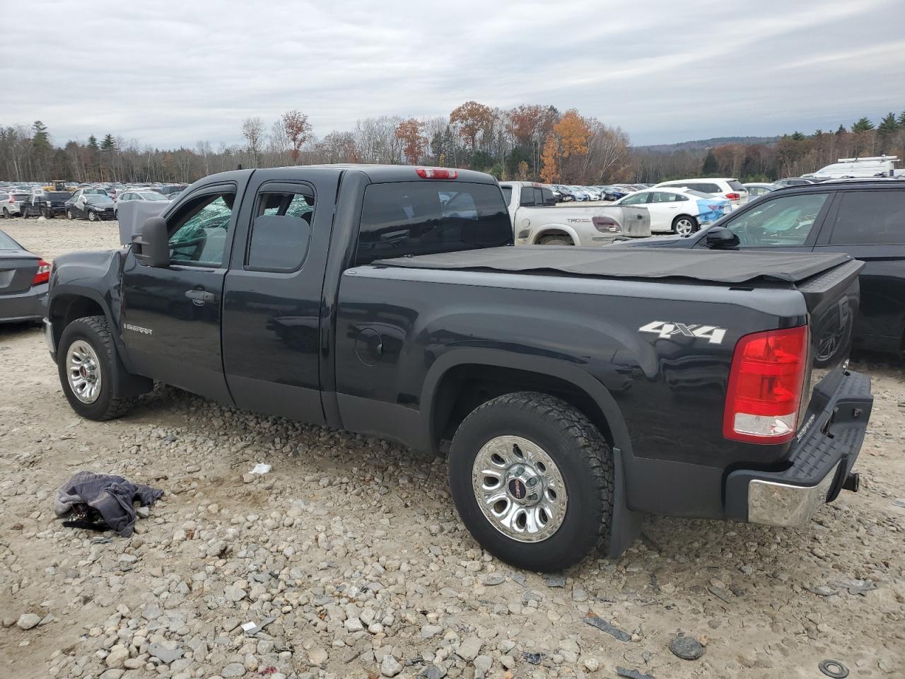 2009 GMC Sierra - Image 2