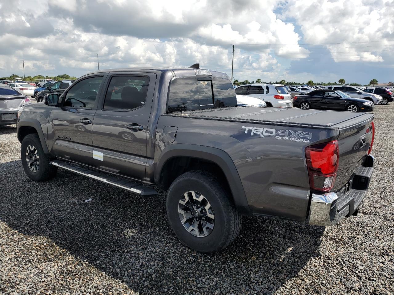 5TFCZ5AN5JX162967 2018 Toyota Tacoma Double Cab