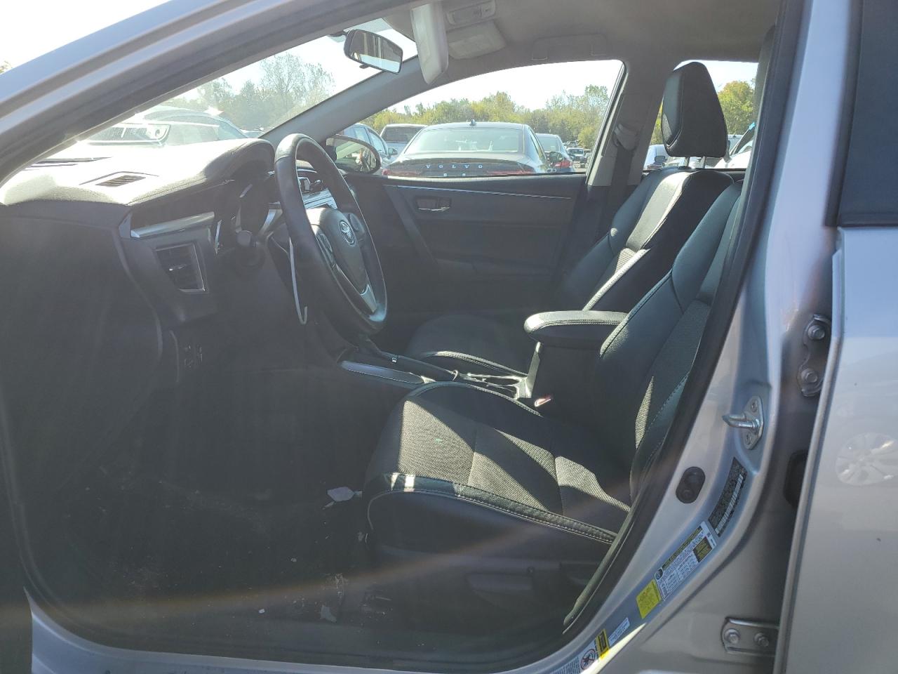 2015 Toyota Corolla L VIN: 2T1BURHE0FC305563 Lot: 74989184