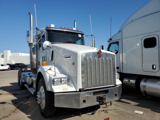 2009 Kenworth Construction T800