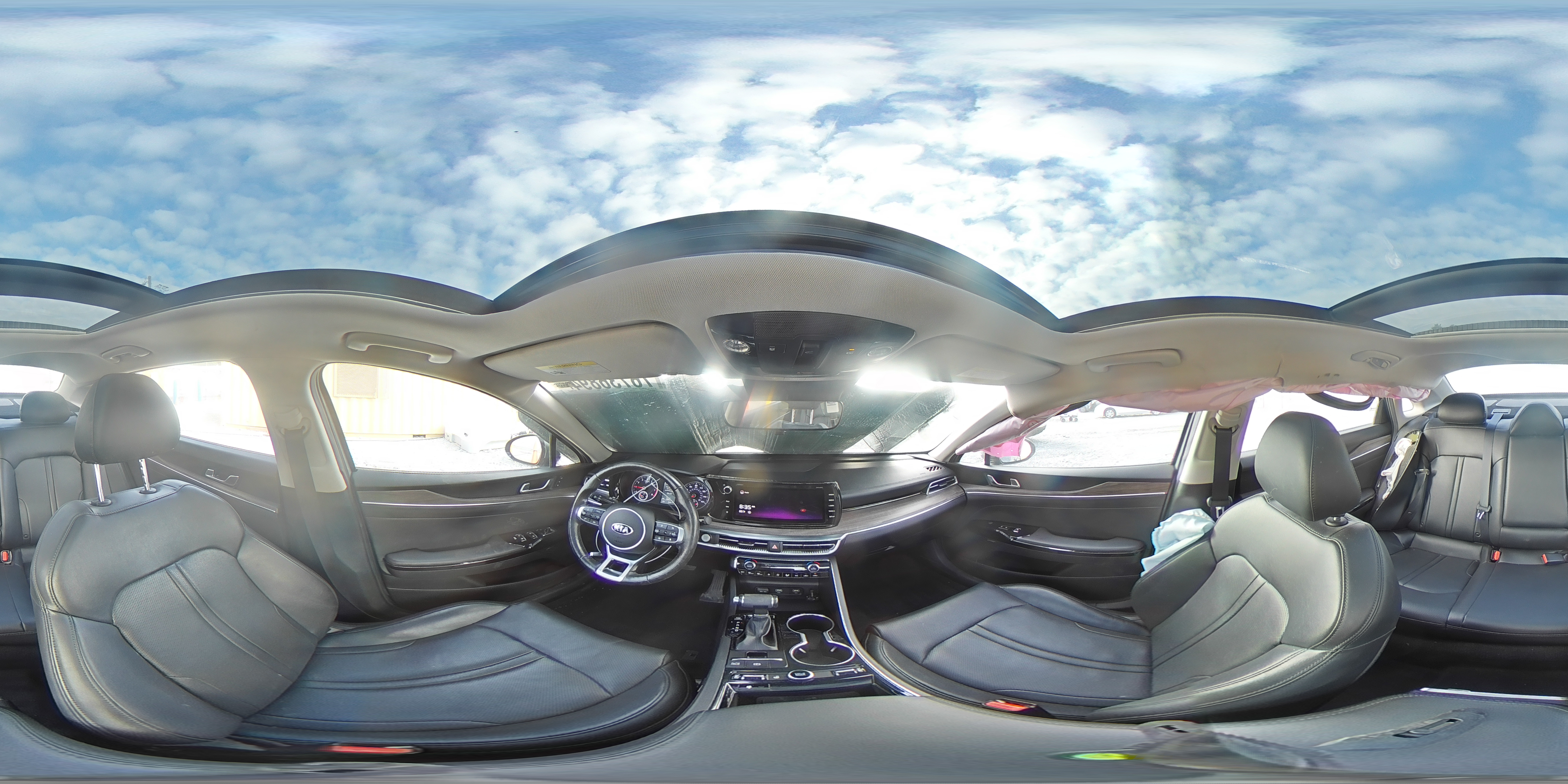 2021 Kia K5 - Image 14
