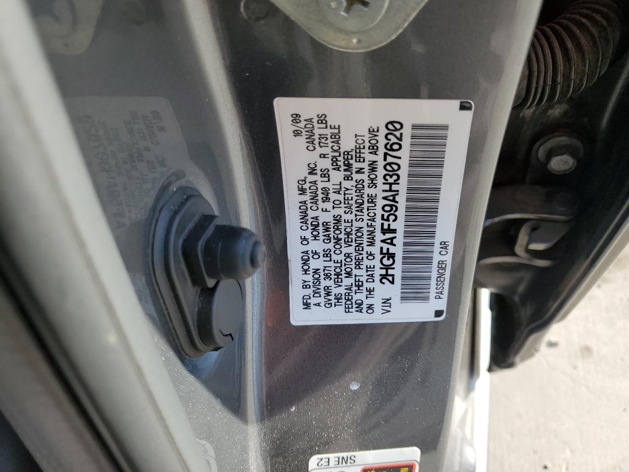 2010 Honda Civic - Image 13