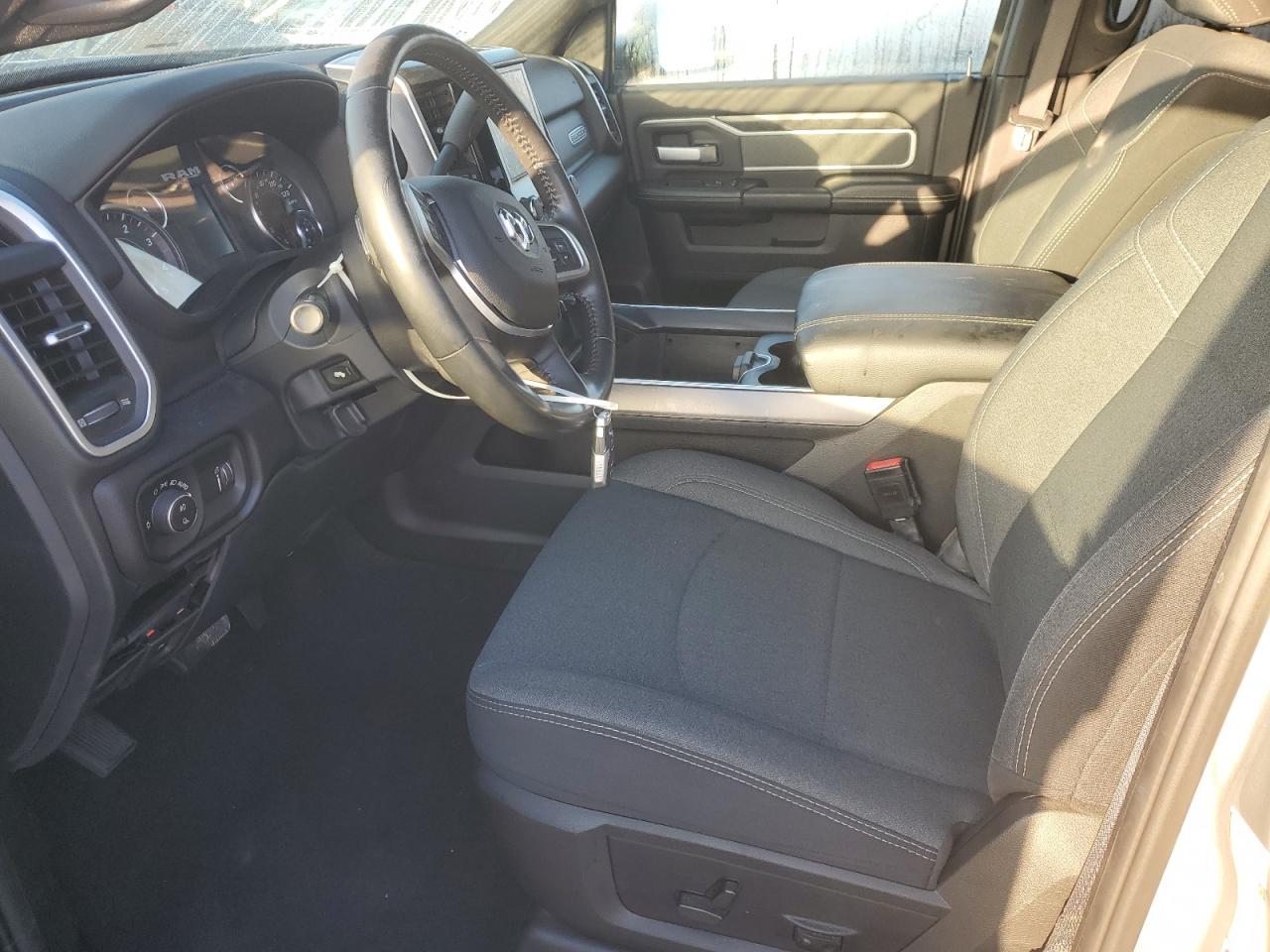 2021 RAM 2500 - Image 7