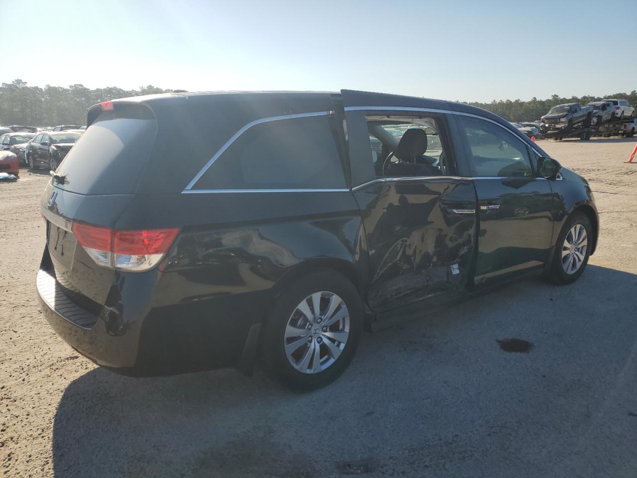 2014 Honda Odyssey - Image 3