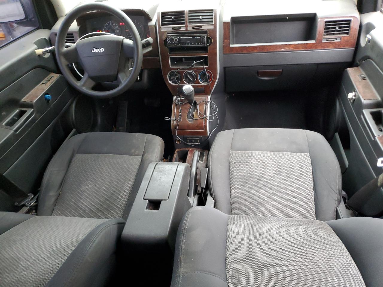 2008 Jeep Compass Sport VIN: 1J8FT47018D551808 Lot: 76582084