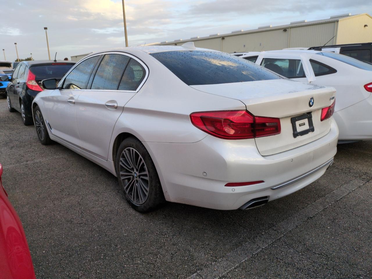 WBAJE5C32HG914128 2017 BMW 5 SERIES - Image 2