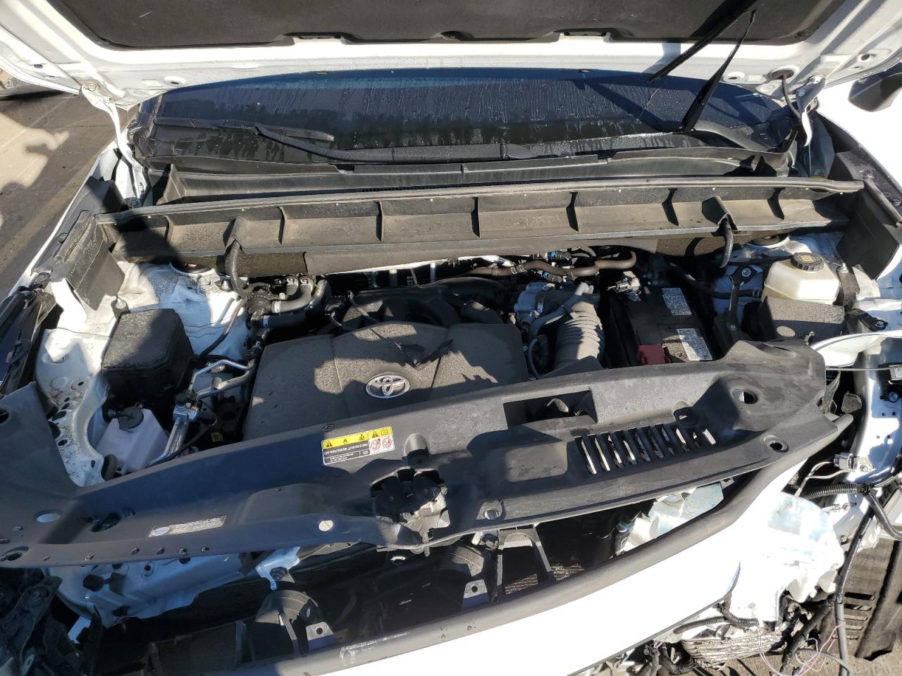 5TDFZRBHXMS097931 2021 Toyota Highlander Platinum