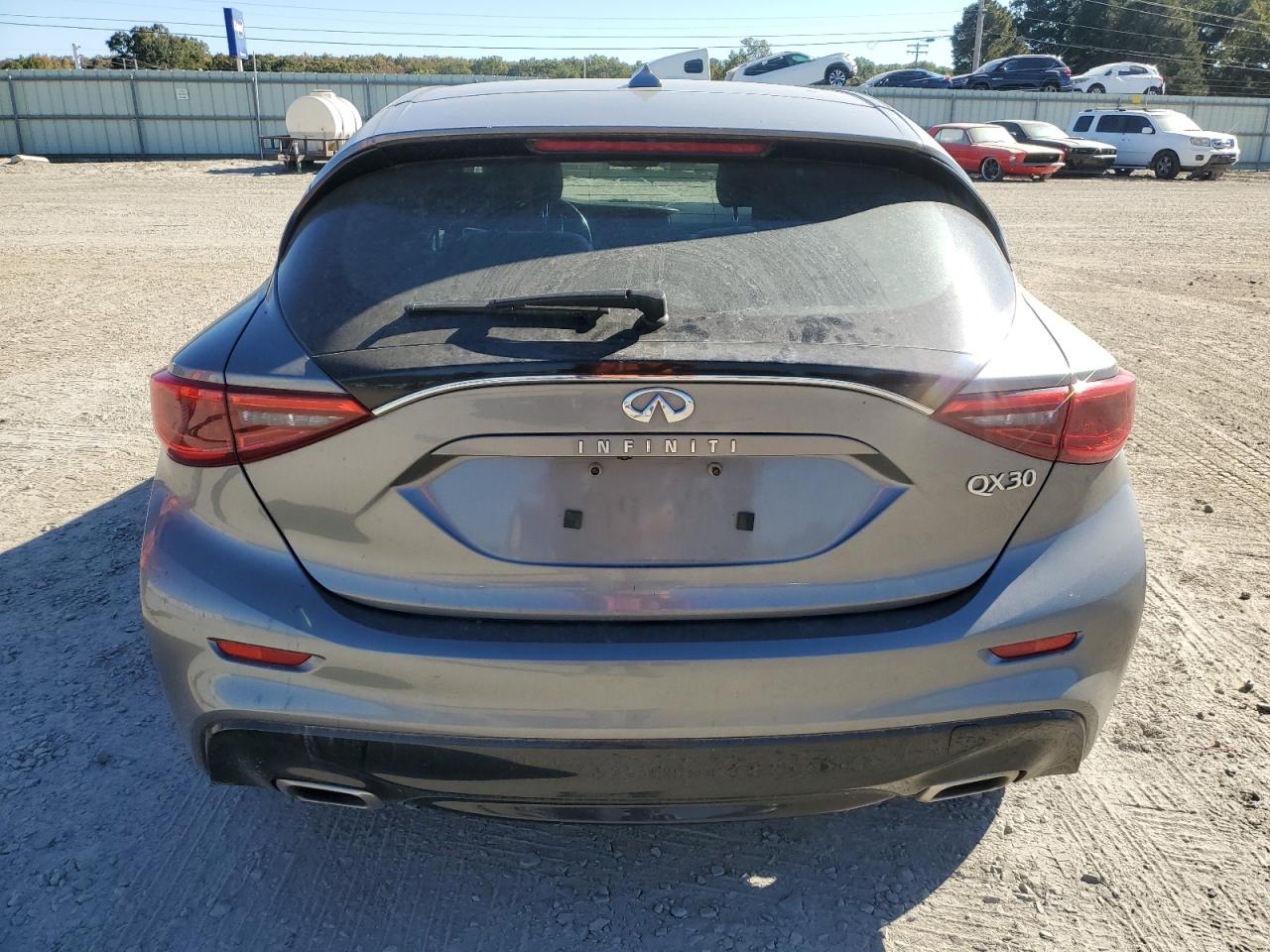 2018 Infiniti Qx30 Base VIN: SJKCH5CP6JA057212 Lot: 75984724