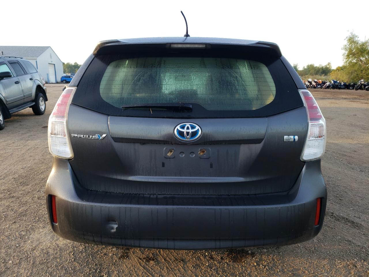 JTDZN3EU7HJ067934 2017 Toyota Prius V