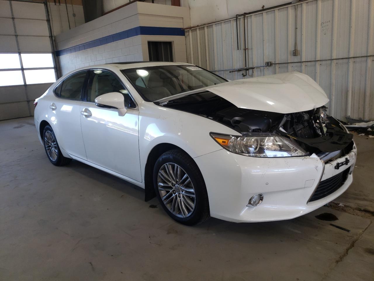 2013 Lexus ES - Image 4