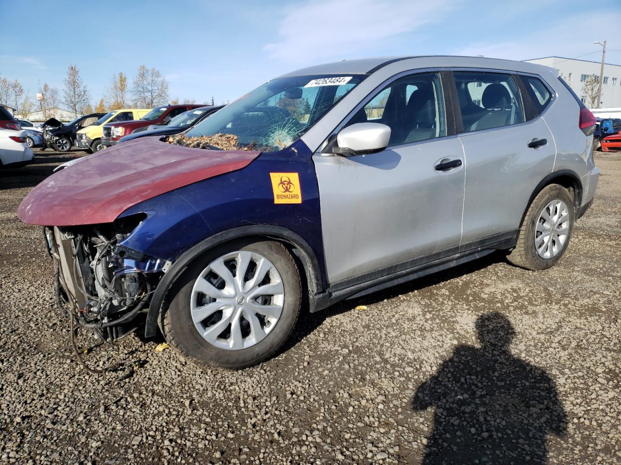 KNMAT2MV7HP558783 2017 NISSAN ROGUE - Image 1