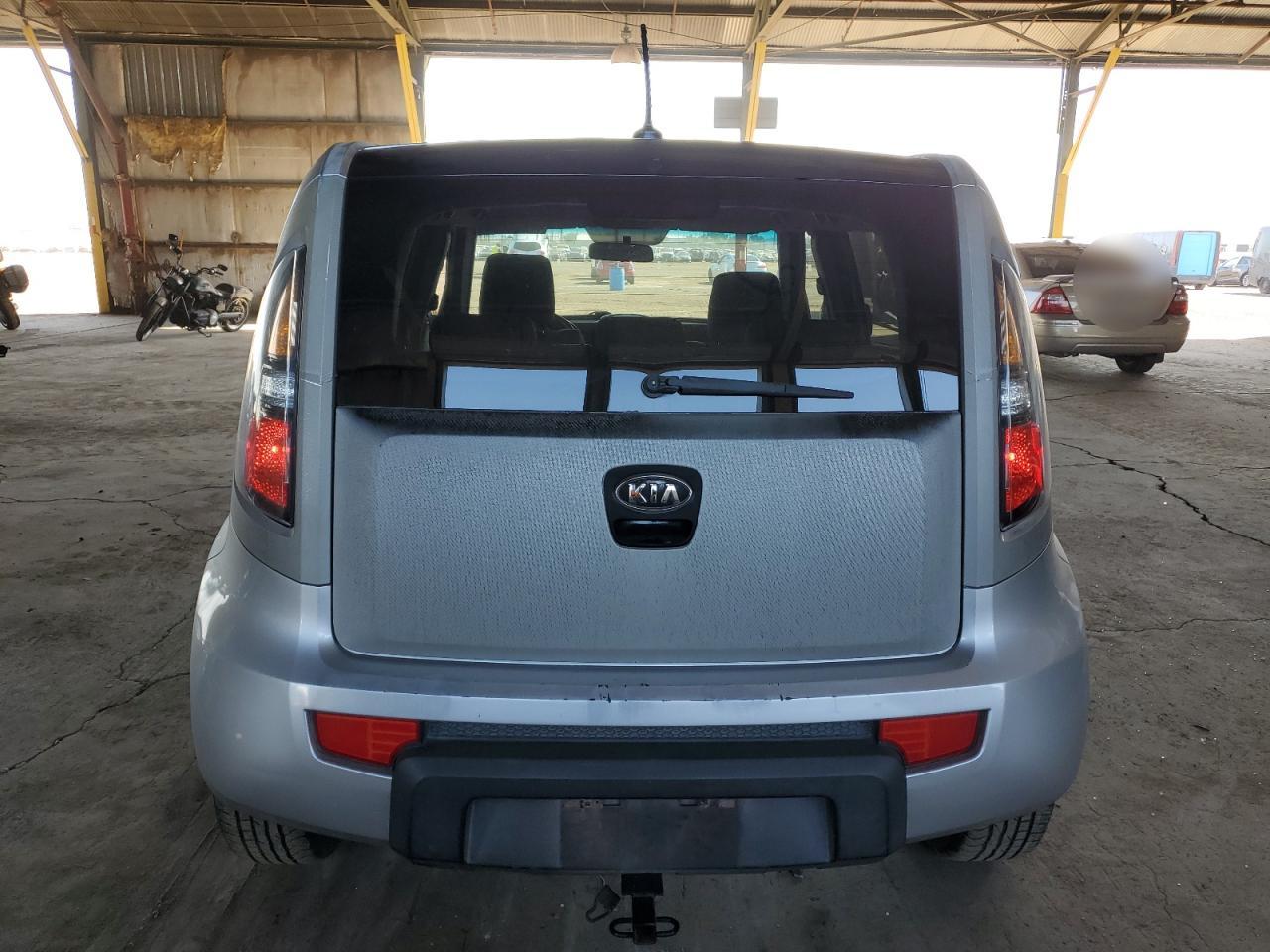 KNDJT2A29A7702382 2010 Kia Soul +