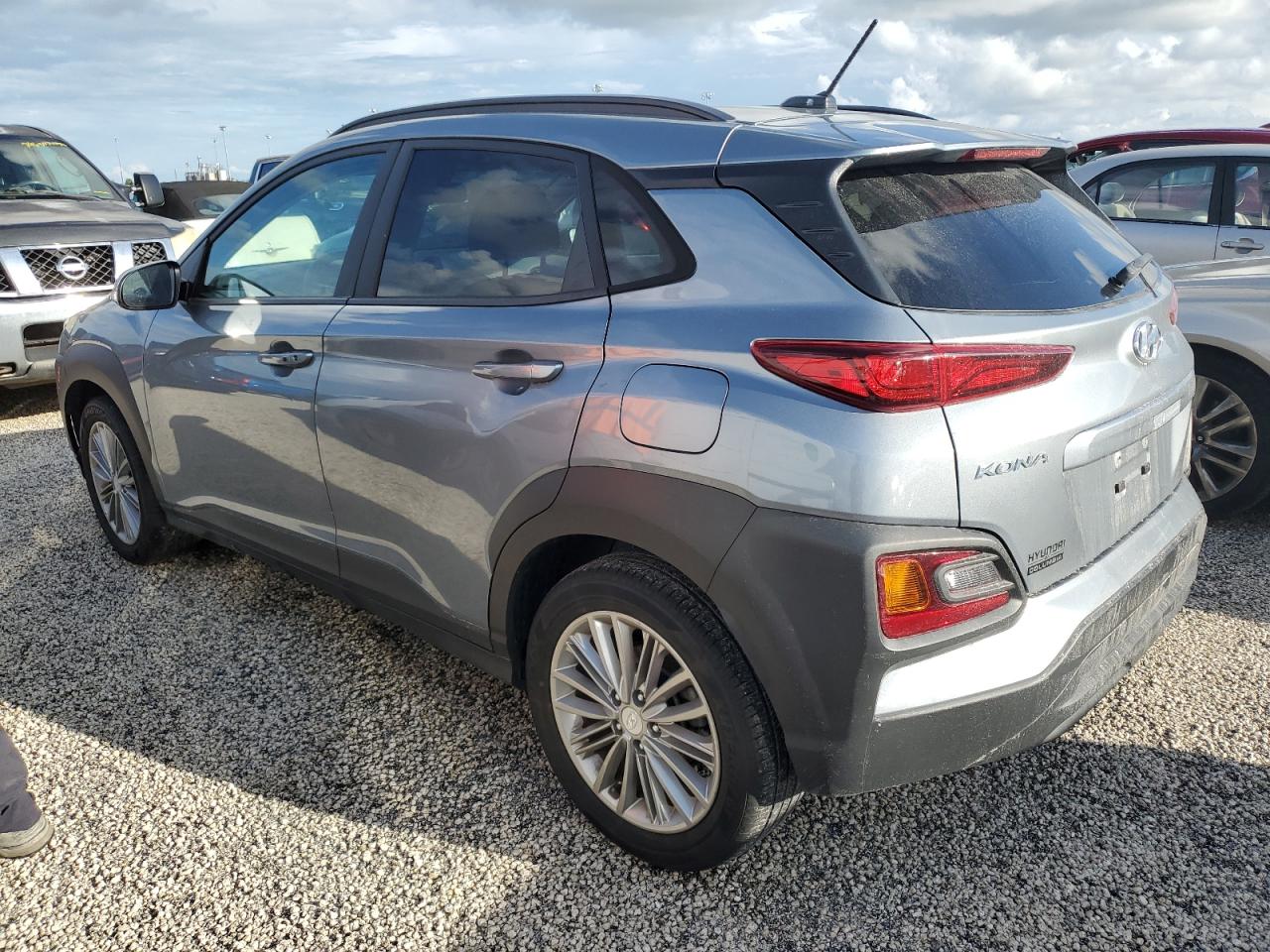 KM8K22AA1LU504555 2020 HYUNDAI KONA - Image 2