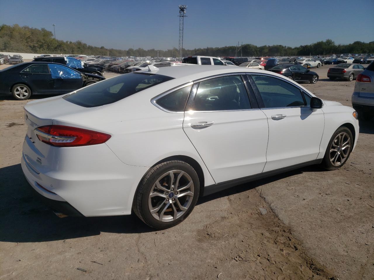 2019 Ford Fusion - Image 3