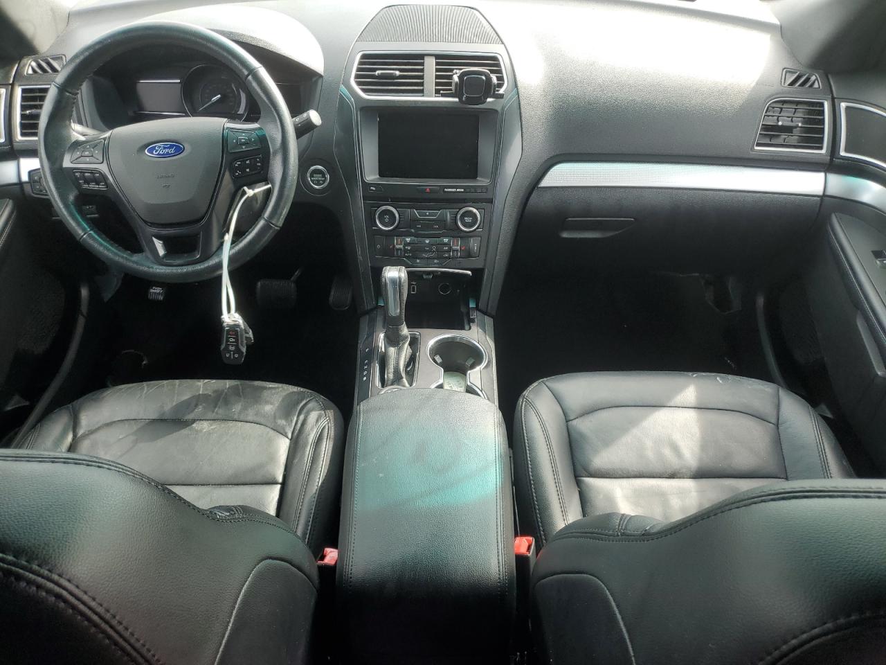 2017 Ford Explorer - Image 8