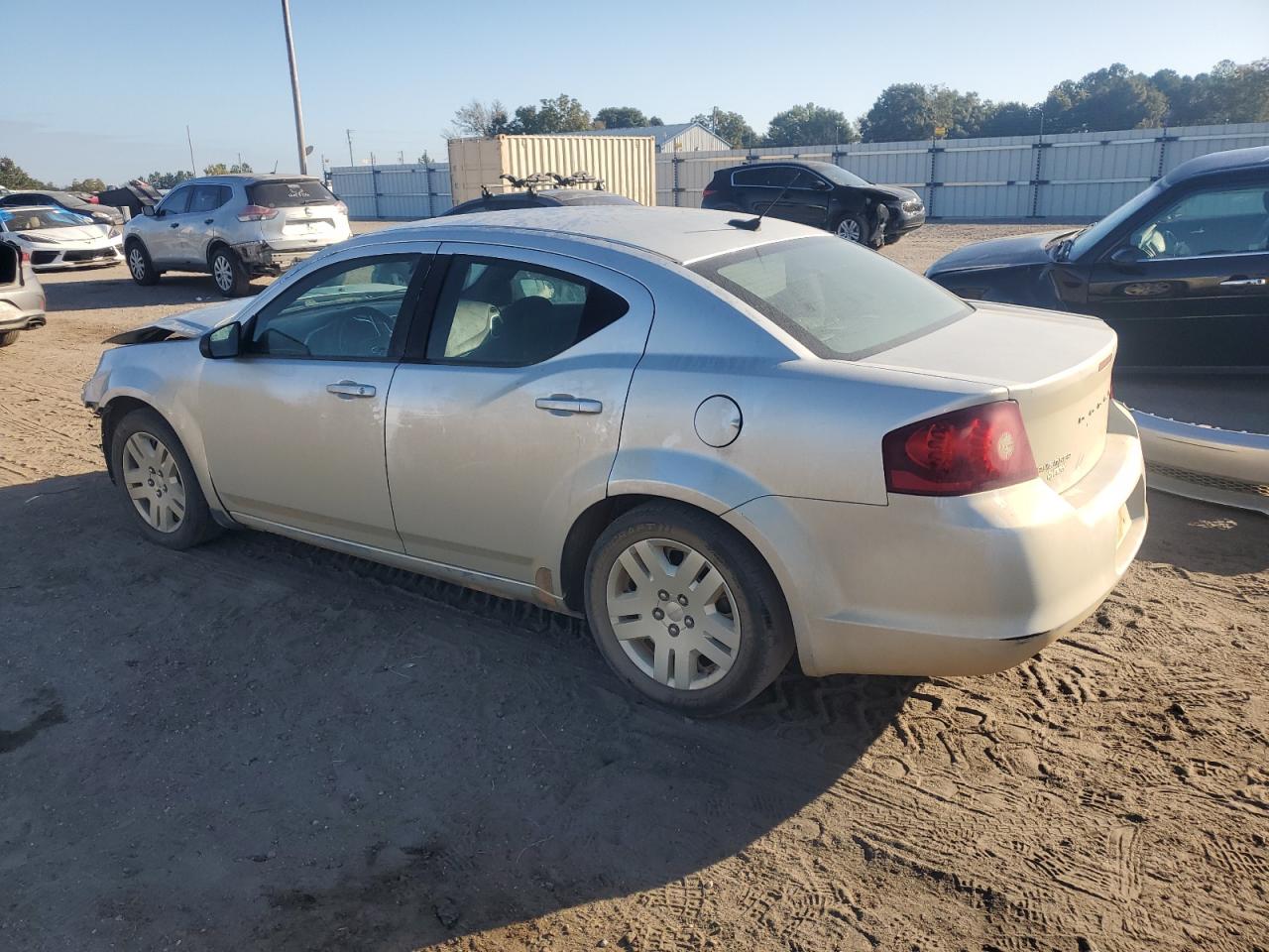 2012 Dodge Avenger - Image 2